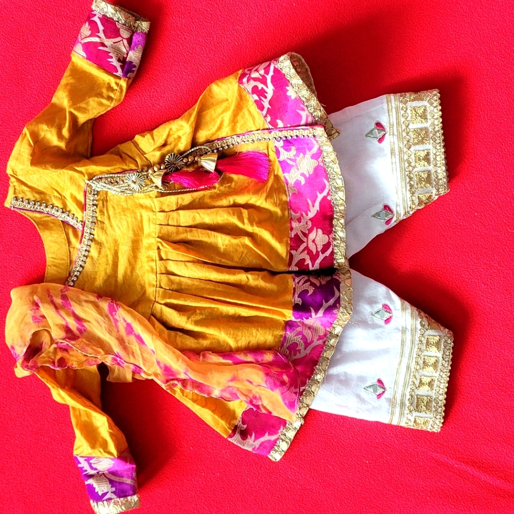 Baby girl Indian/Pakistani/Afghani wear